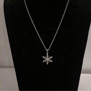 NEW Diamonique Silver Snowflake Pendant Necklace